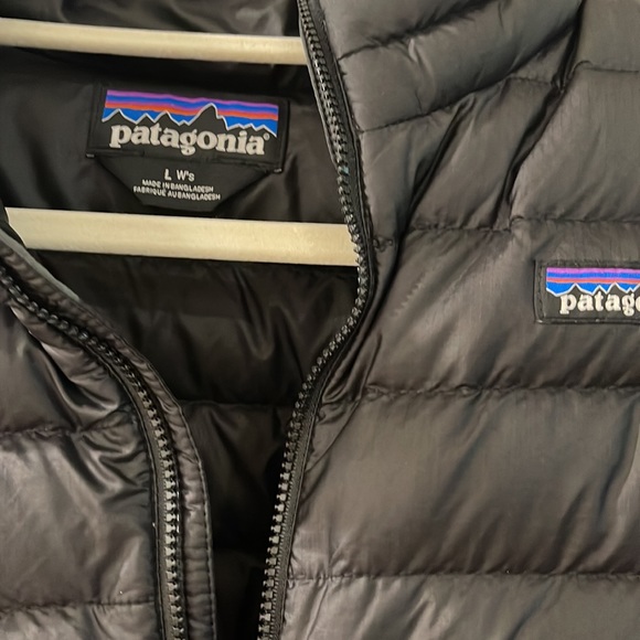 Women’s Patagonia Black Down Puffer Jacket Size Large - Picture 2 of 6